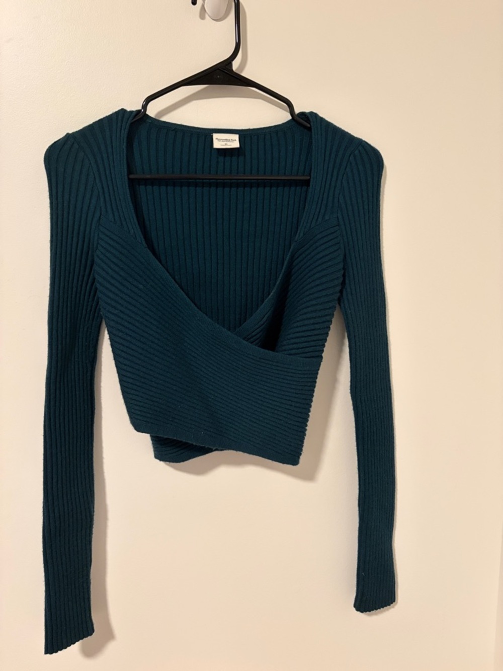 Abercrombie & Fitch Emerald Green Cross Front Sweater Size XS